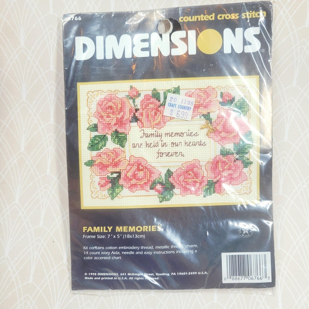 Vintage Dimensions Cross Stitch Kit 7x5 Family Memories are‎ Held In Our Hearts
